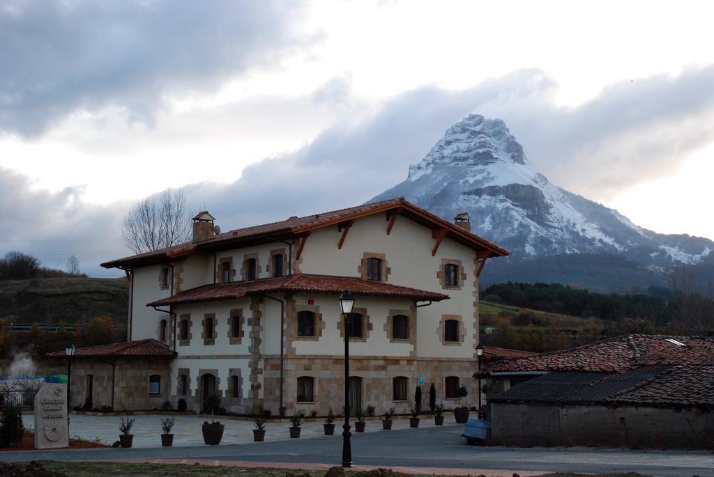 Hotel Olatzea Arbizu Exterior photo